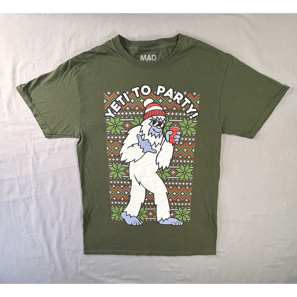 Mad Engine "Yeti to Party"‎ Christmas Themed Graphic Shirt Men's Small